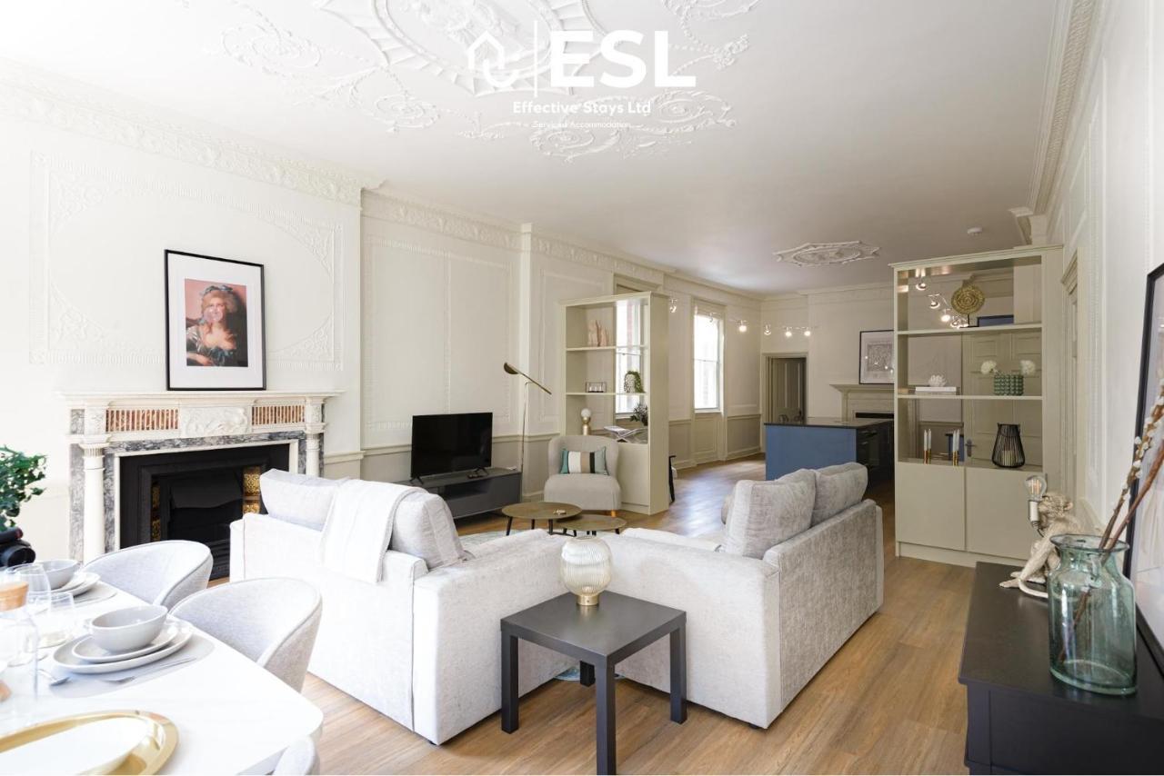 Most Central Luxury Grade 2 Listed Apartment Overlooking Shrewsbury Square - Free Parking Eksteriør bilde