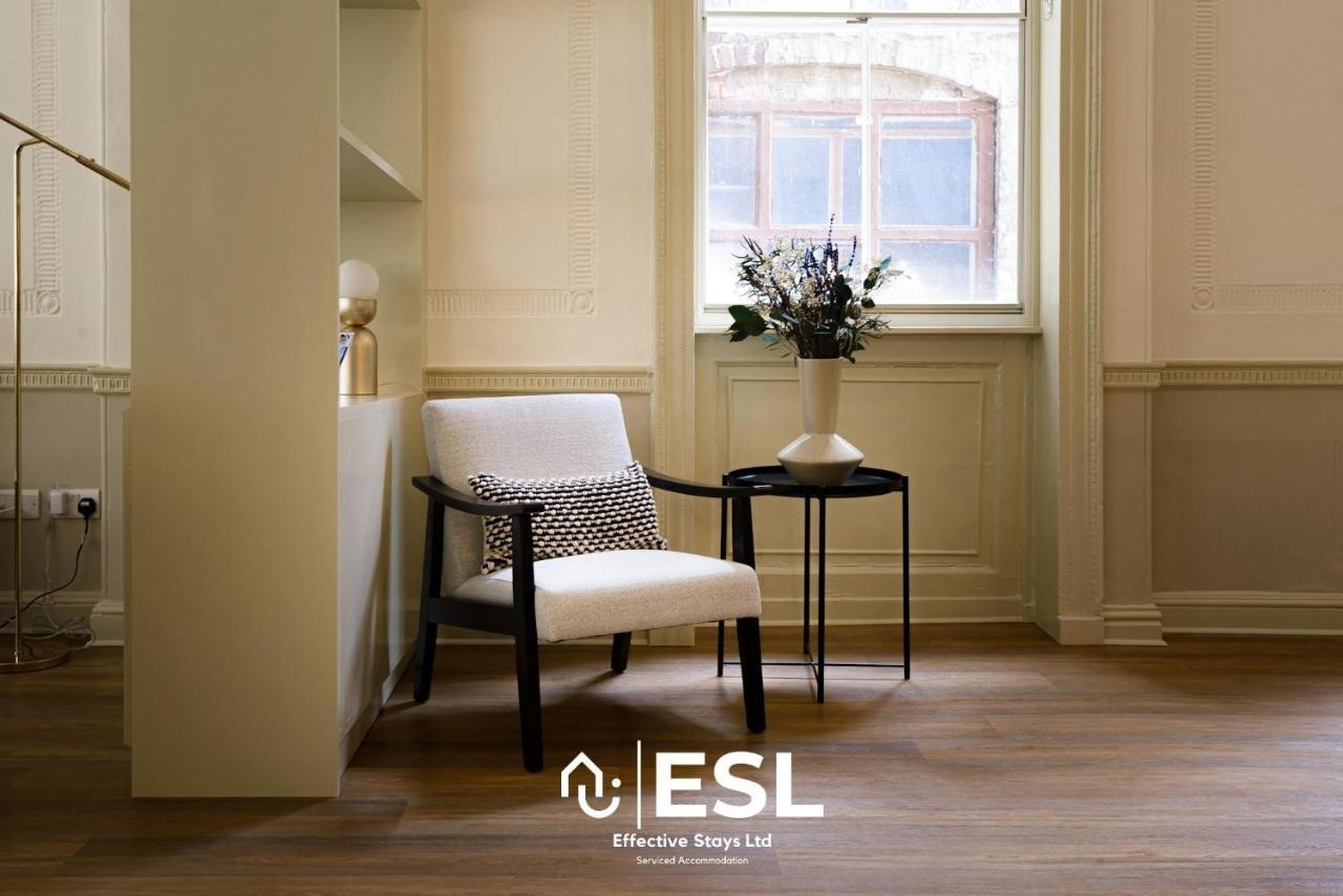 Most Central Luxury Grade 2 Listed Apartment Overlooking Shrewsbury Square - Free Parking Eksteriør bilde